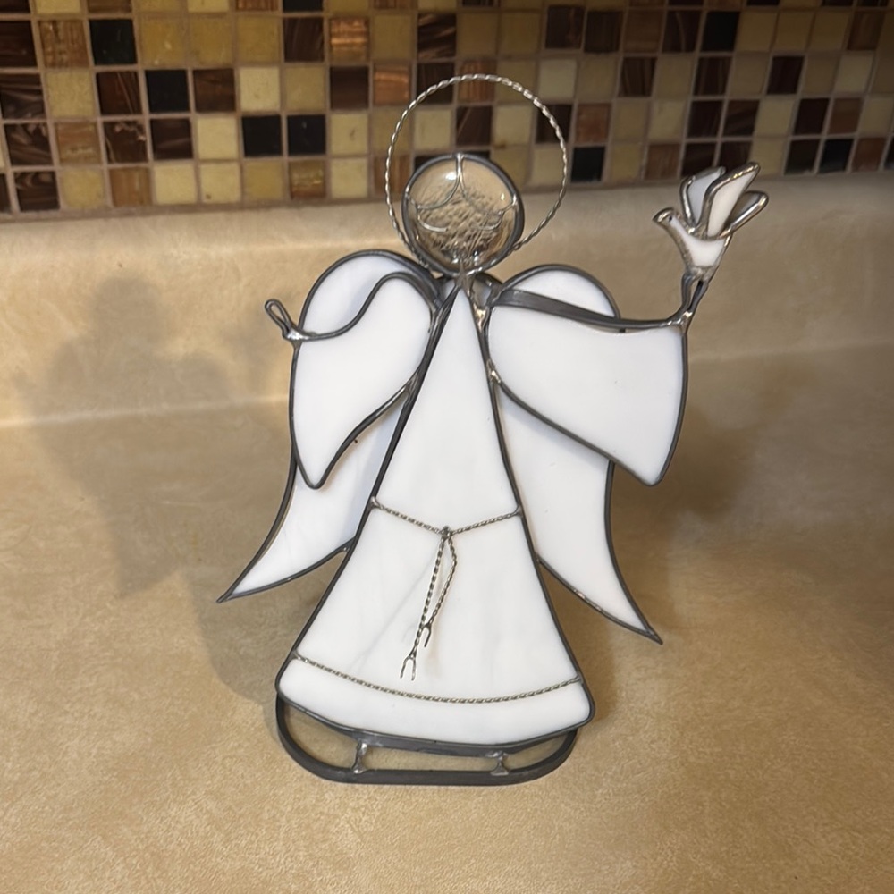 Leaded glass angel‎